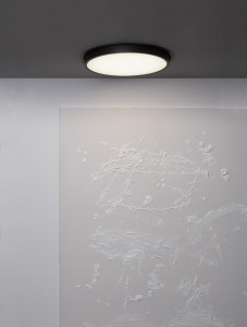 9058930-4