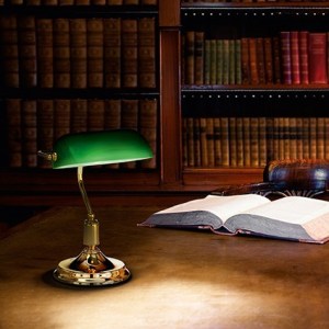 lawyer_zo_425x42201404151130420480005